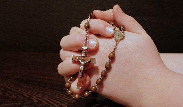 Rosary g3f2782fa6 640